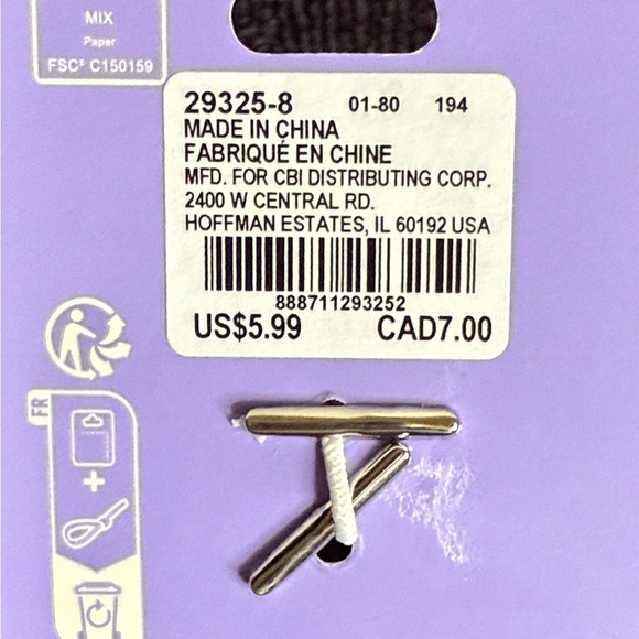 Claire's Gold-tone Open Heart Band Metal Ring, Women’s Size 6 - Picture 4 of 4